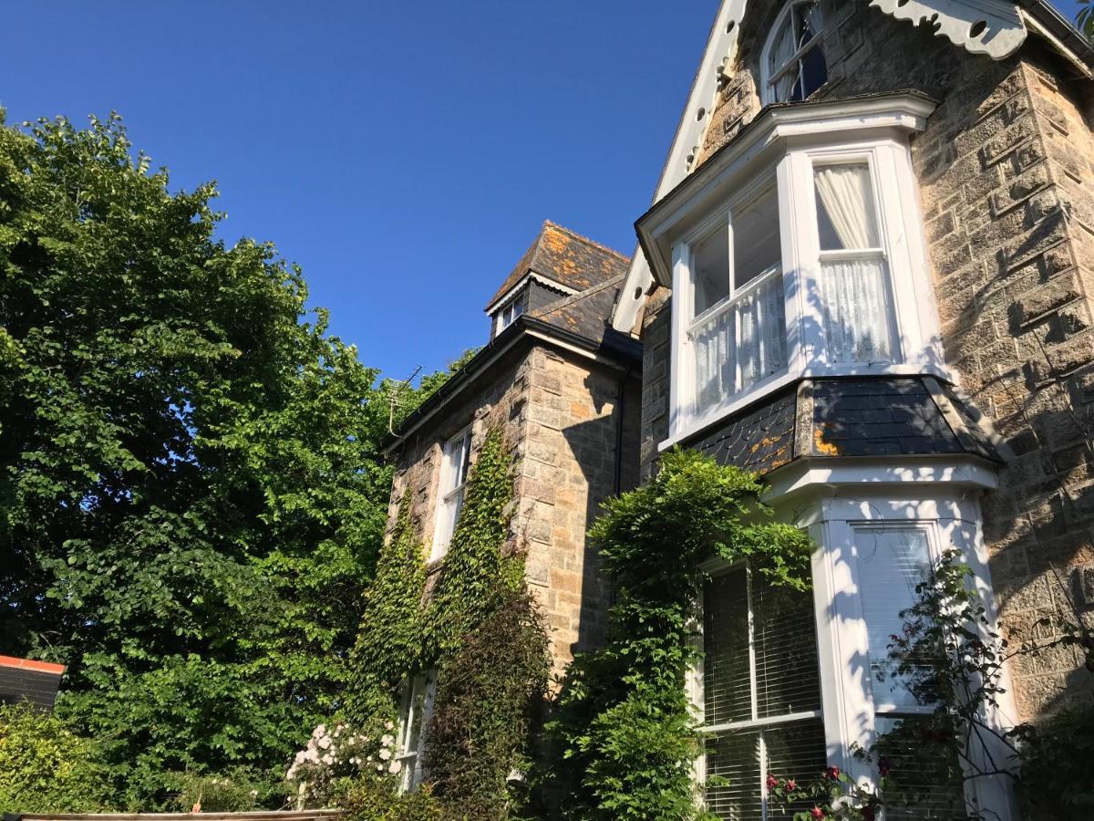Estoril Bed & Breakfast เพนแซนซ์ ภายนอก รูปภาพ